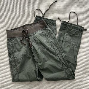 Dark Green Womens Small Cargo Pants